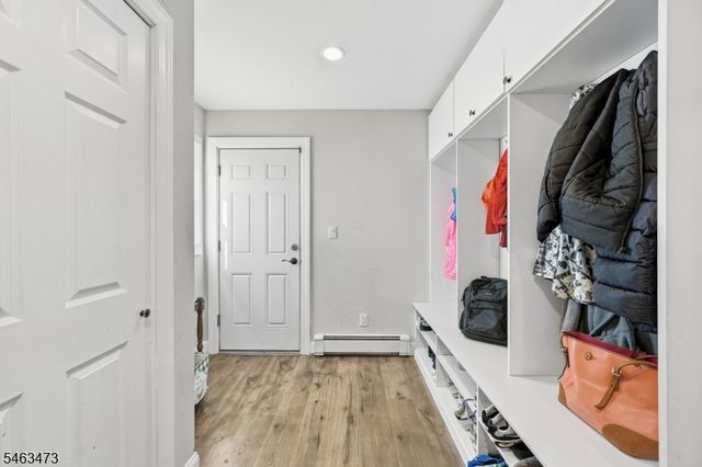 51 Princeton Ter, Oakland Boro, NJ 07436