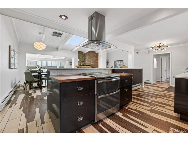 10530 W 22nd Pl, Lakewood, CO 80215
