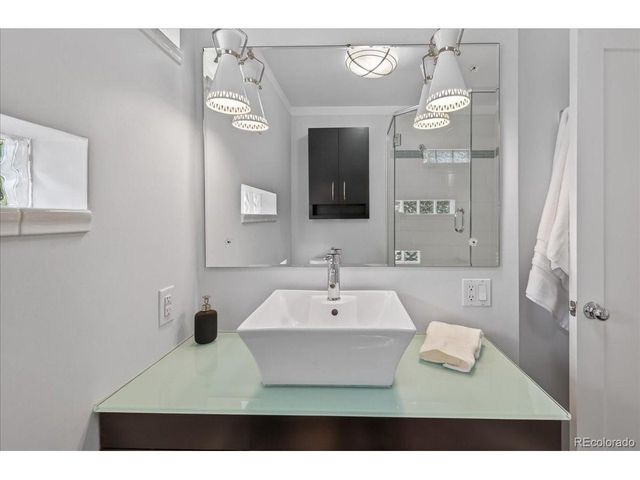 10530 W 22nd Pl, Lakewood, CO 80215