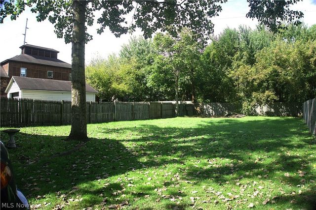 303 Van Street, Barberton, OH 44203