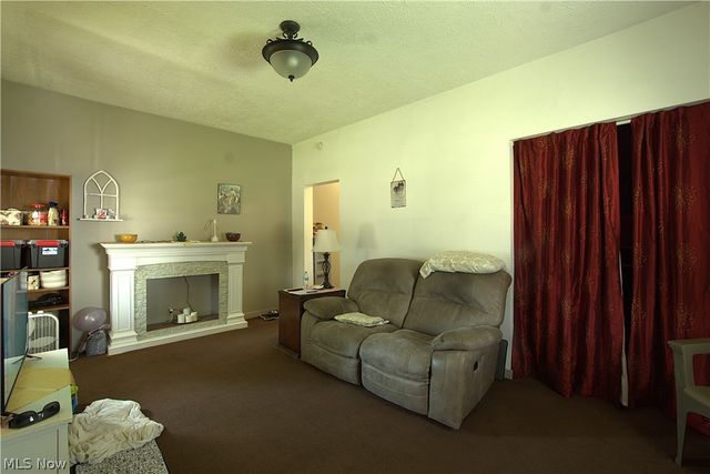 303 Van Street, Barberton, OH 44203