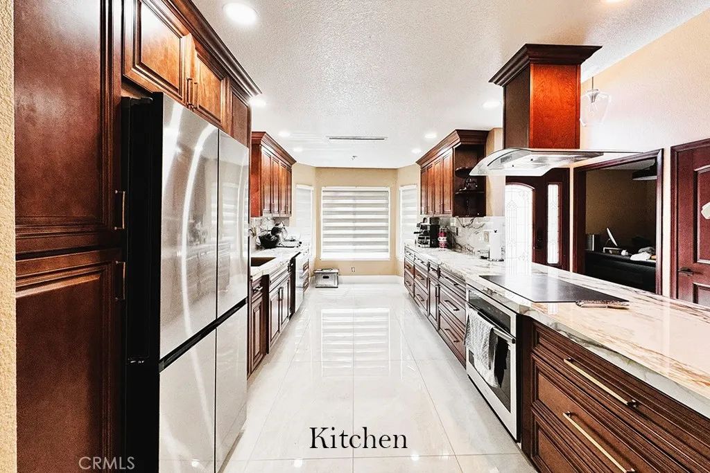 2003 Springcreek Cir, Upland, CA 91784