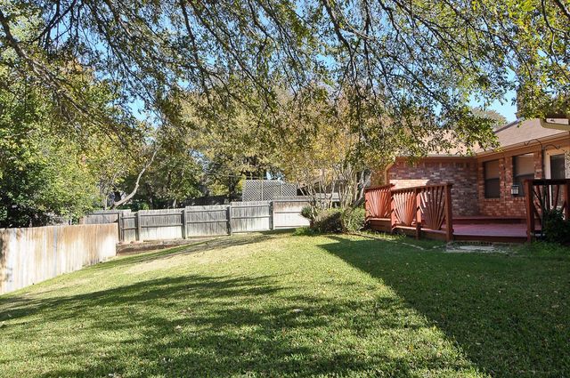 316 Bremen Drive, Hurst, TX 76054