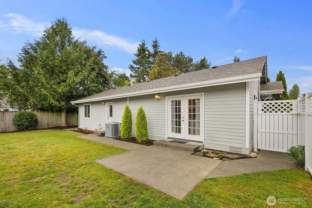 10717 Phinney Avenue N, Seattle, WA 98133