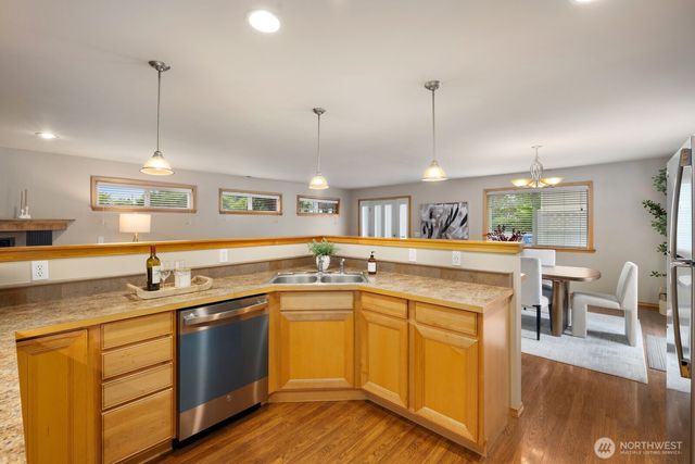 10717 Phinney Avenue N, Seattle, WA 98133