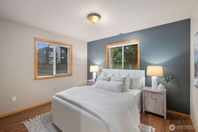 10717 Phinney Avenue N, Seattle, WA 98133