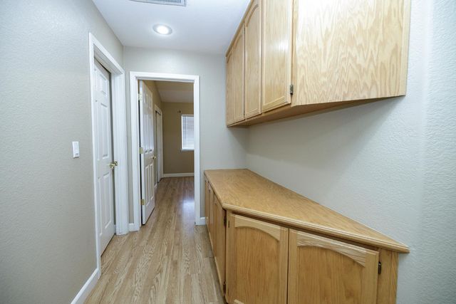 2508 Yosemite Ave, Escalon, CA 95320