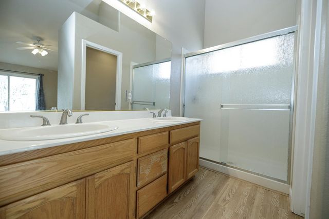 2508 Yosemite Ave, Escalon, CA 95320