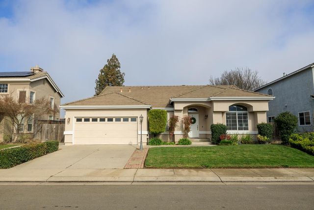 2508 Yosemite Ave, Escalon, CA 95320