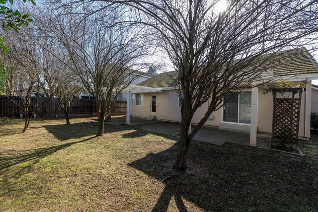 2508 Yosemite Ave, Escalon, CA 95320