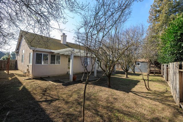 2508 Yosemite Ave, Escalon, CA 95320