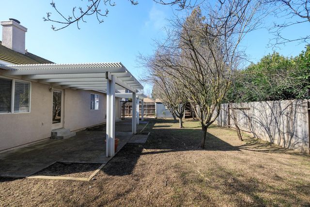 2508 Yosemite Ave, Escalon, CA 95320