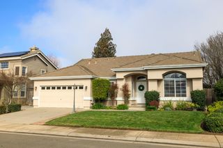 2508 Yosemite Ave, Escalon, CA 95320