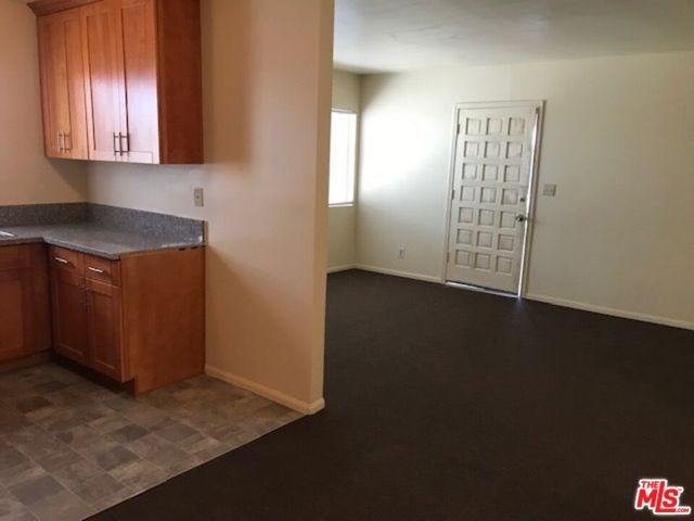 5732 Lexington Avenue, Los Angeles, CA 90038