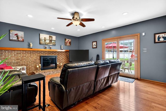 23 NASHUA DR, Sicklerville, NJ 08081