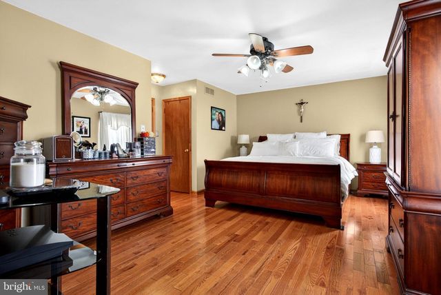 23 NASHUA DR, Sicklerville, NJ 08081