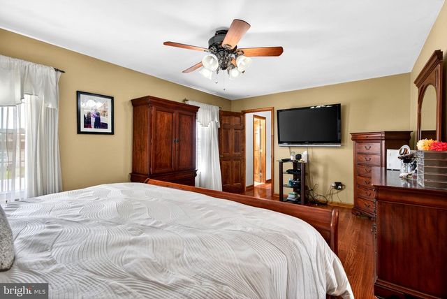 23 NASHUA DR, Sicklerville, NJ 08081