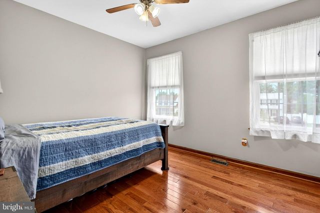 23 NASHUA DR, Sicklerville, NJ 08081