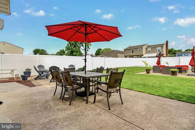 23 NASHUA DR, Sicklerville, NJ 08081