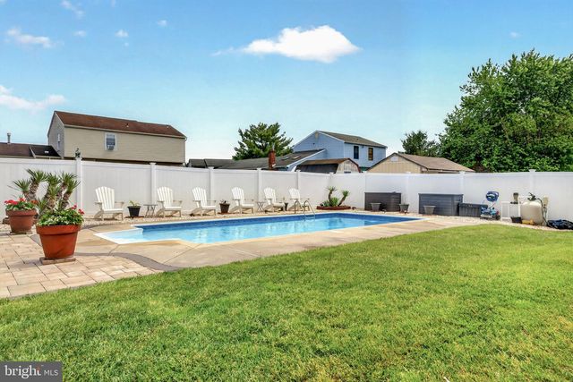 23 NASHUA DR, Sicklerville, NJ 08081
