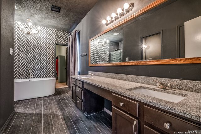 16623 Crystal Glade, San Antonio, TX 78247