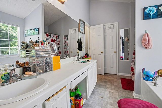 1471 Silverstone Trail, Jonesboro, GA 30238