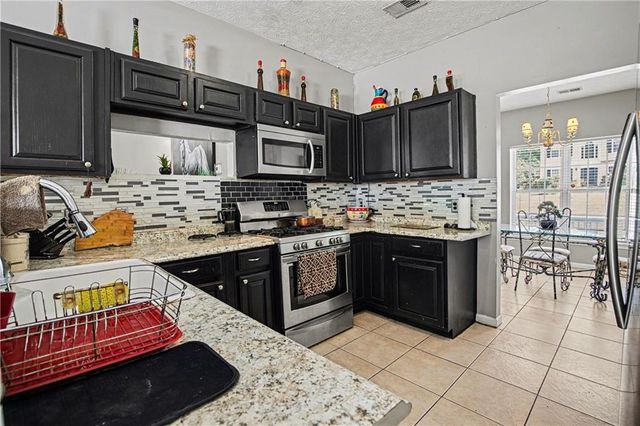 1471 Silverstone Trail, Jonesboro, GA 30238