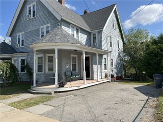 10 Carleton Street, Providence, RI 02908