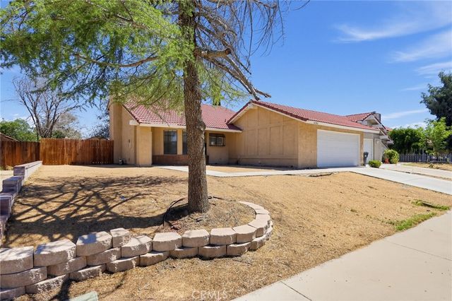 42946 39th Street W, Lancaster, CA 93536