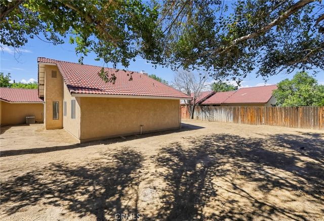 42946 39th Street W, Lancaster, CA 93536