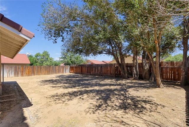42946 39th Street W, Lancaster, CA 93536