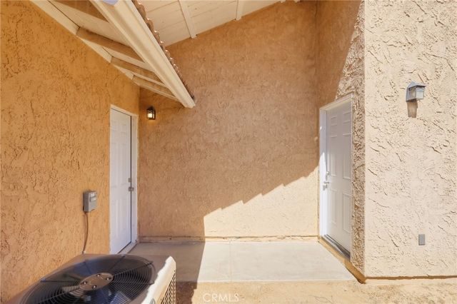 42946 39th Street W, Lancaster, CA 93536