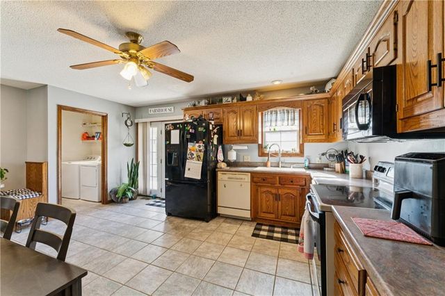 19886 Grange Road, Higginsville, MO 64037