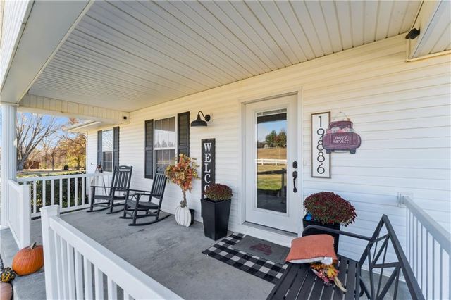 19886 Grange Road, Higginsville, MO 64037