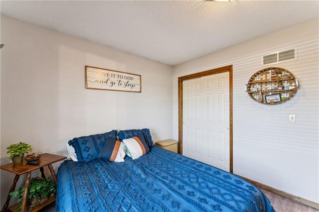 19886 Grange Road, Higginsville, MO 64037