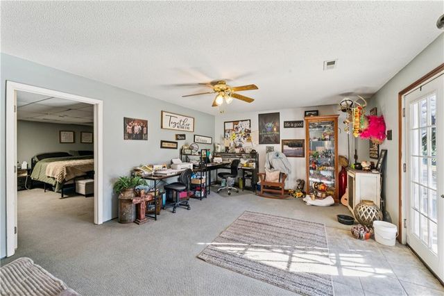 19886 Grange Road, Higginsville, MO 64037