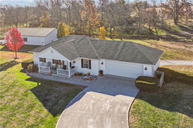 19886 Grange Road, Higginsville, MO 64037