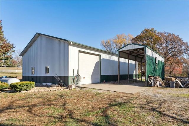 19886 Grange Road, Higginsville, MO 64037