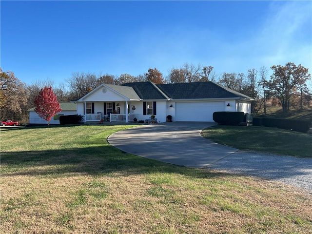 19886 Grange Road, Higginsville, MO 64037