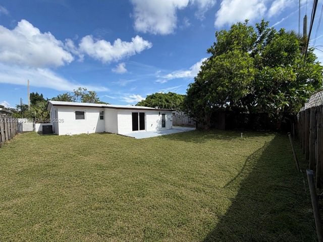 4130 NW 11th Avenue, Oakland Park, FL 33309