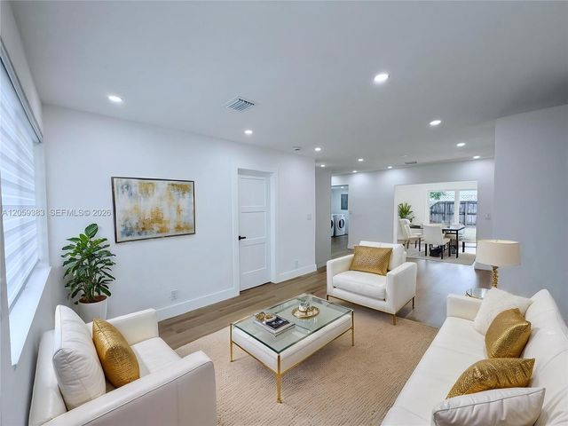 4130 NW 11th Avenue, Oakland Park, FL 33309