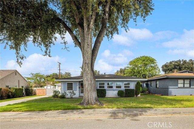 3453 Sunnyside Drive, Riverside, CA 92506