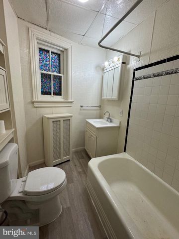 978 S BROAD ST, Trenton, NJ 08611