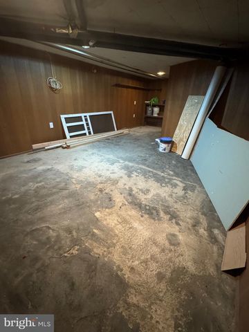 978 S BROAD ST, Trenton, NJ 08611