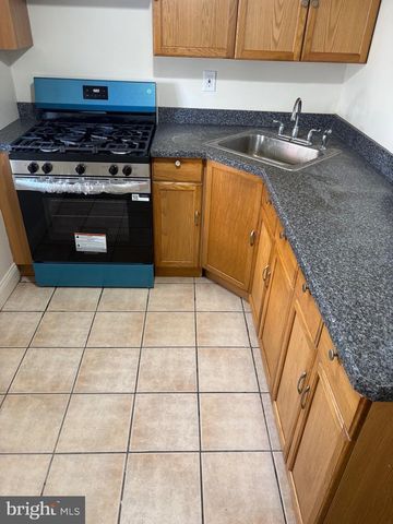 978 S BROAD ST, Trenton, NJ 08611