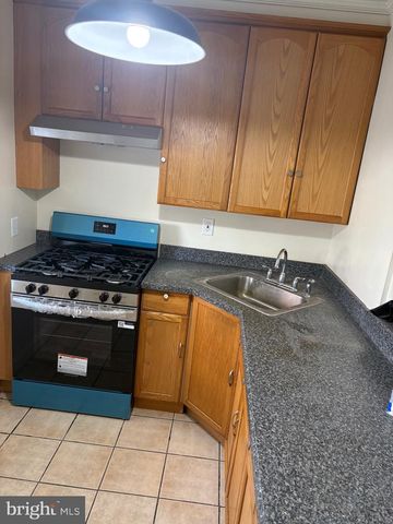 978 S BROAD ST, Trenton, NJ 08611