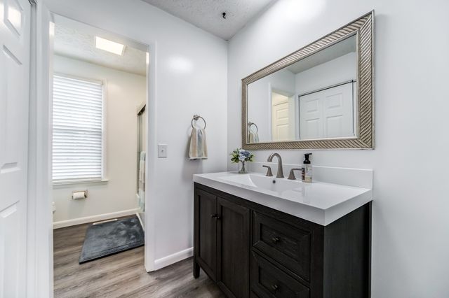 416 Wadebrook Dr, Gallatin, TN 37066