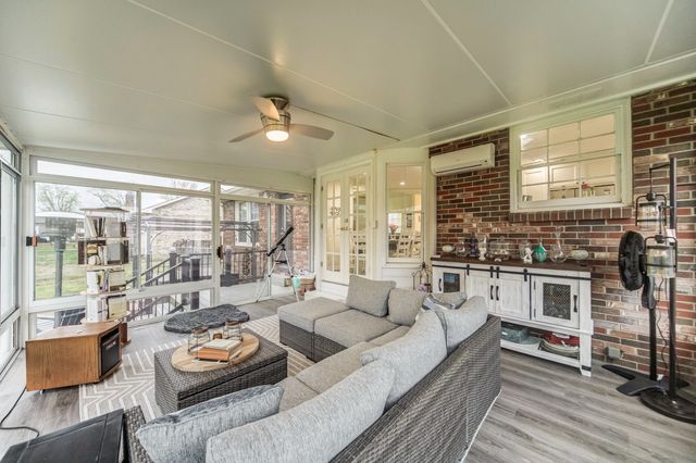 416 Wadebrook Dr, Gallatin, TN 37066