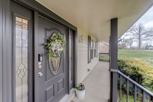 416 Wadebrook Dr, Gallatin, TN 37066