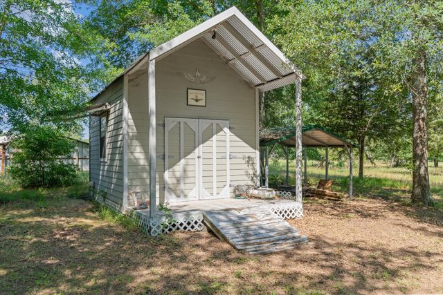 10040 FM 17, Grand Saline, TX 75140